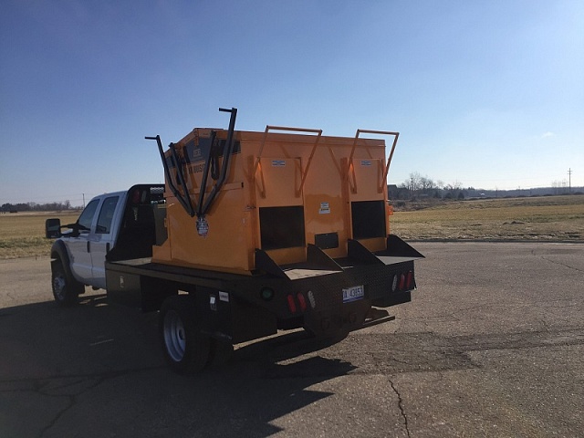 Термос - бункер для регенерации, доставки, хранения асфальта КМ 8000S